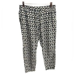 Old Navy Linen Blend Black and White Patterned Pants